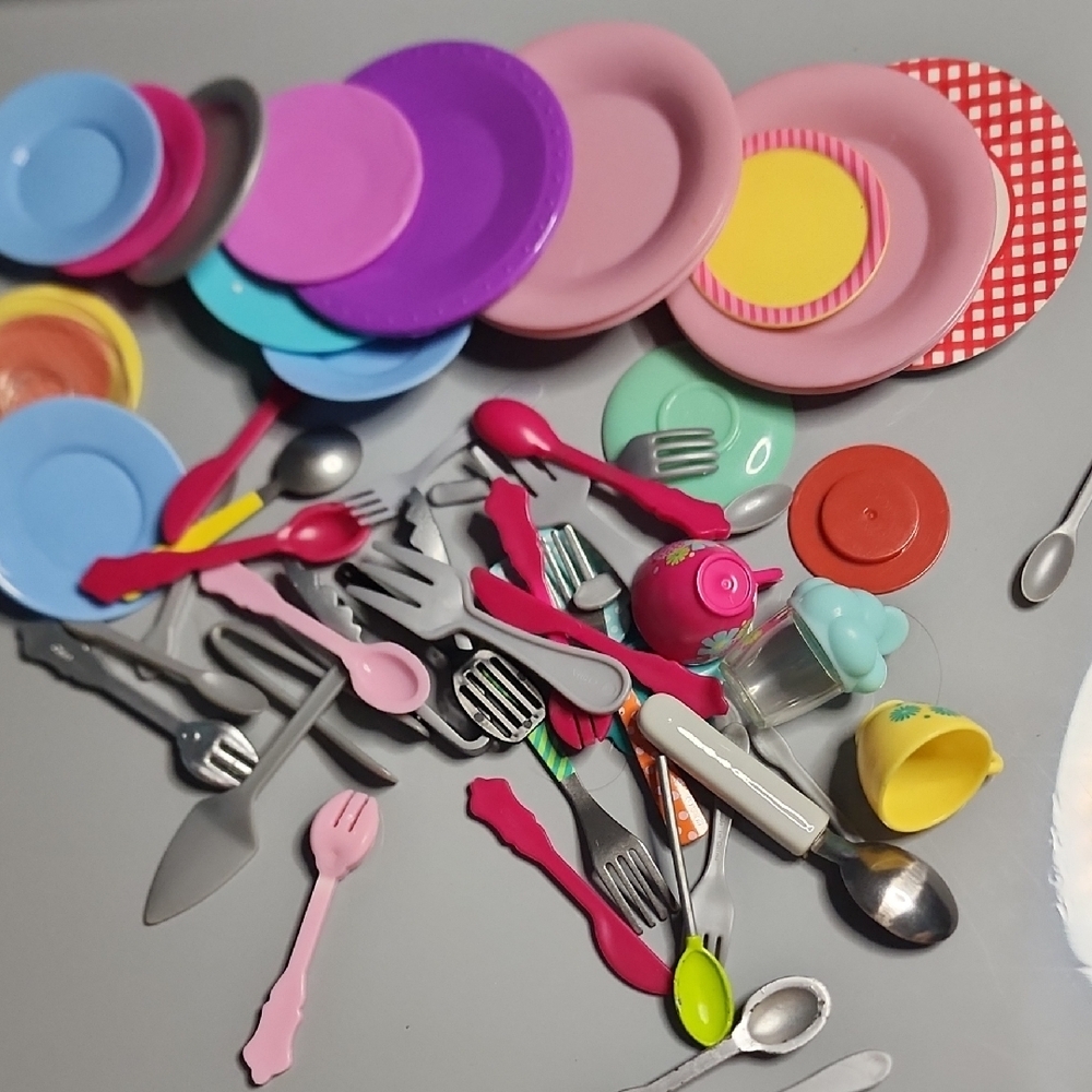 19in doll Toy Dish Set